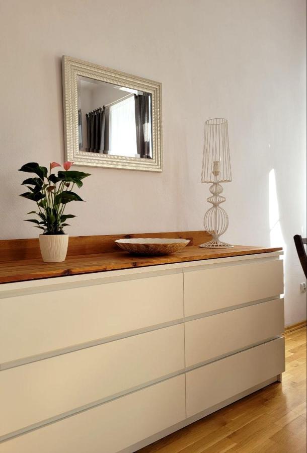 Przytulne Apartamenty W Centrum Warszawy Lok 2 Warschau Exterior foto