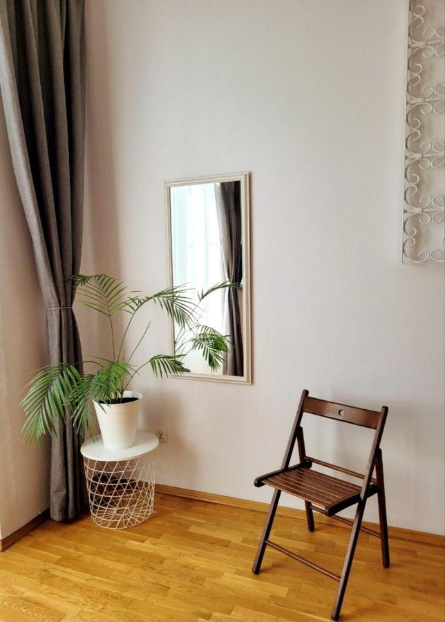 Przytulne Apartamenty W Centrum Warszawy Lok 2 Warschau Exterior foto